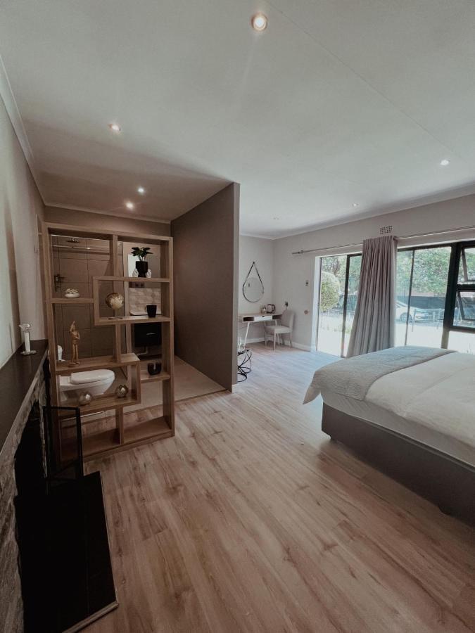 Le'Ciara Luxury Guest House Johannesburg Exterior photo