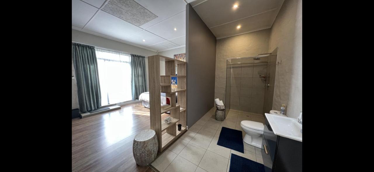 Le'Ciara Luxury Guest House Johannesburg Exterior photo
